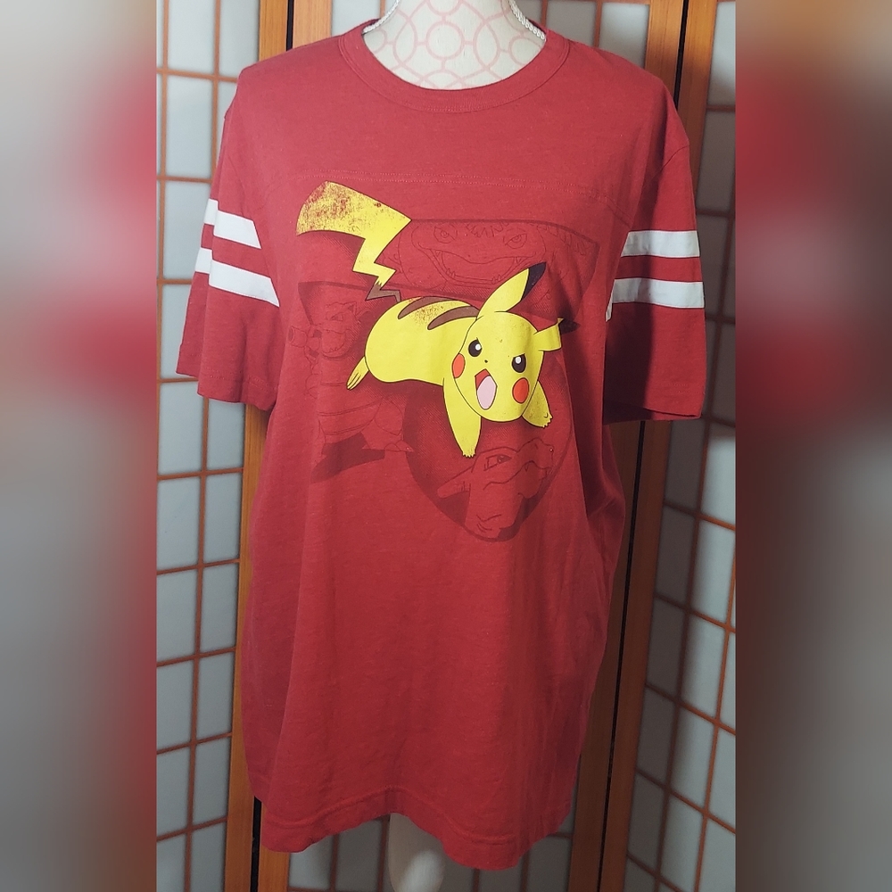 Pokemon red men's t-shirt XL